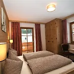 Vakantiehuis Zauberwinkel-3 By Interhome